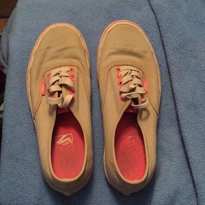 Women’s vans size 8